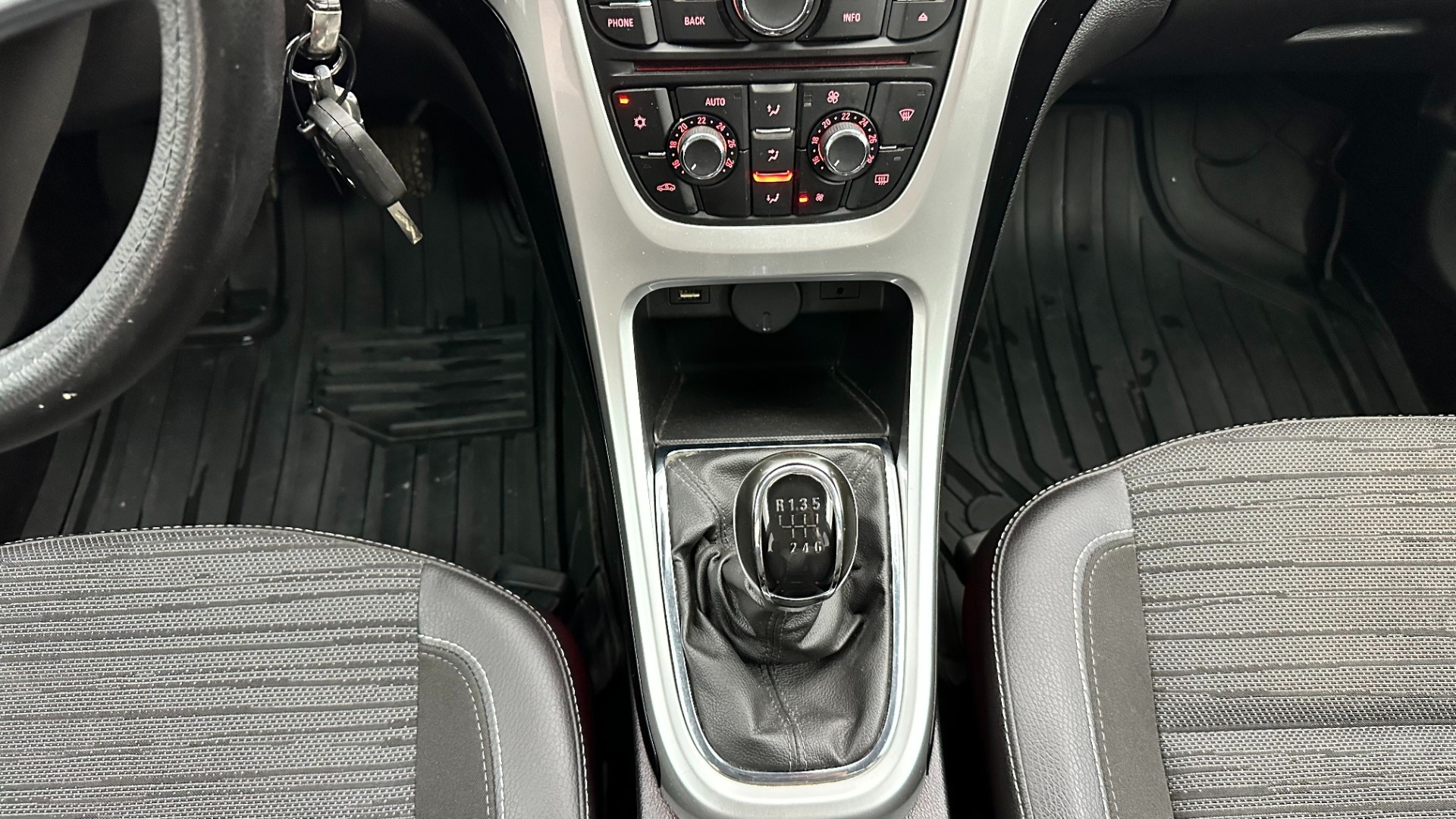 2015 OPEL ASTRA 1.6 CDTI SPORT