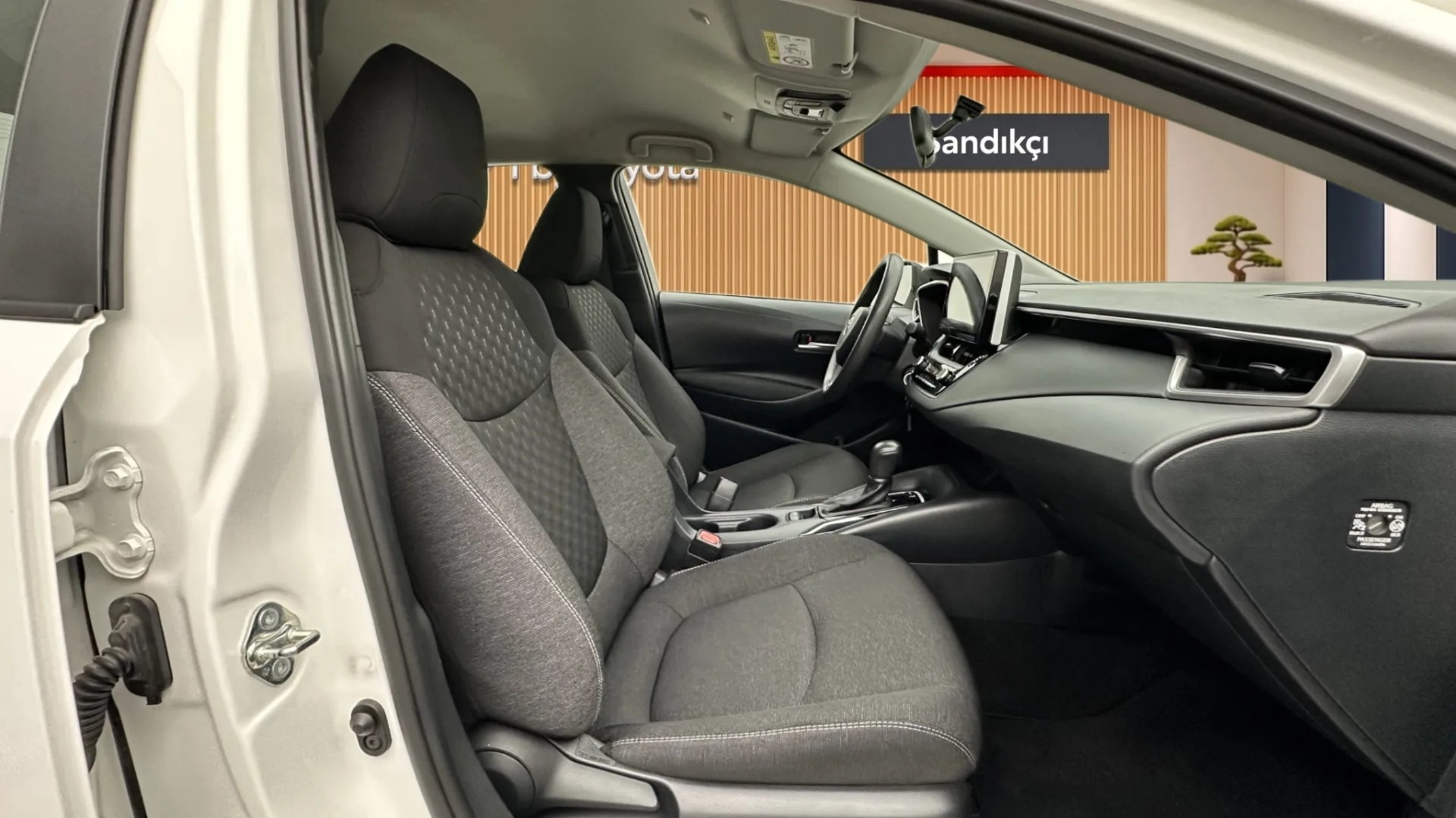 2024 TOYOTA COROLLA 1.5 VISION MULTIDRIVE S