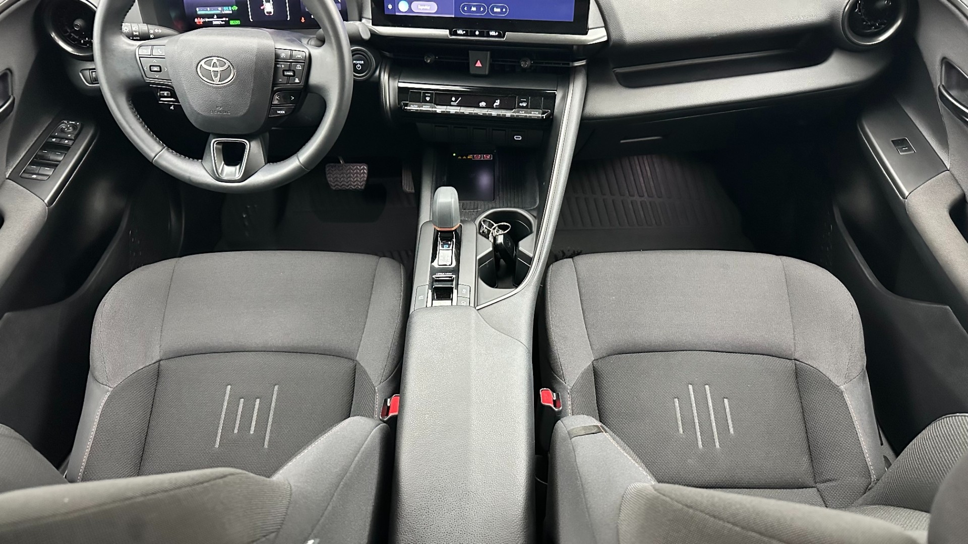 2024 TOYOTA C-HR 1.8 HYBRID 4*2 PASSION E-CVT