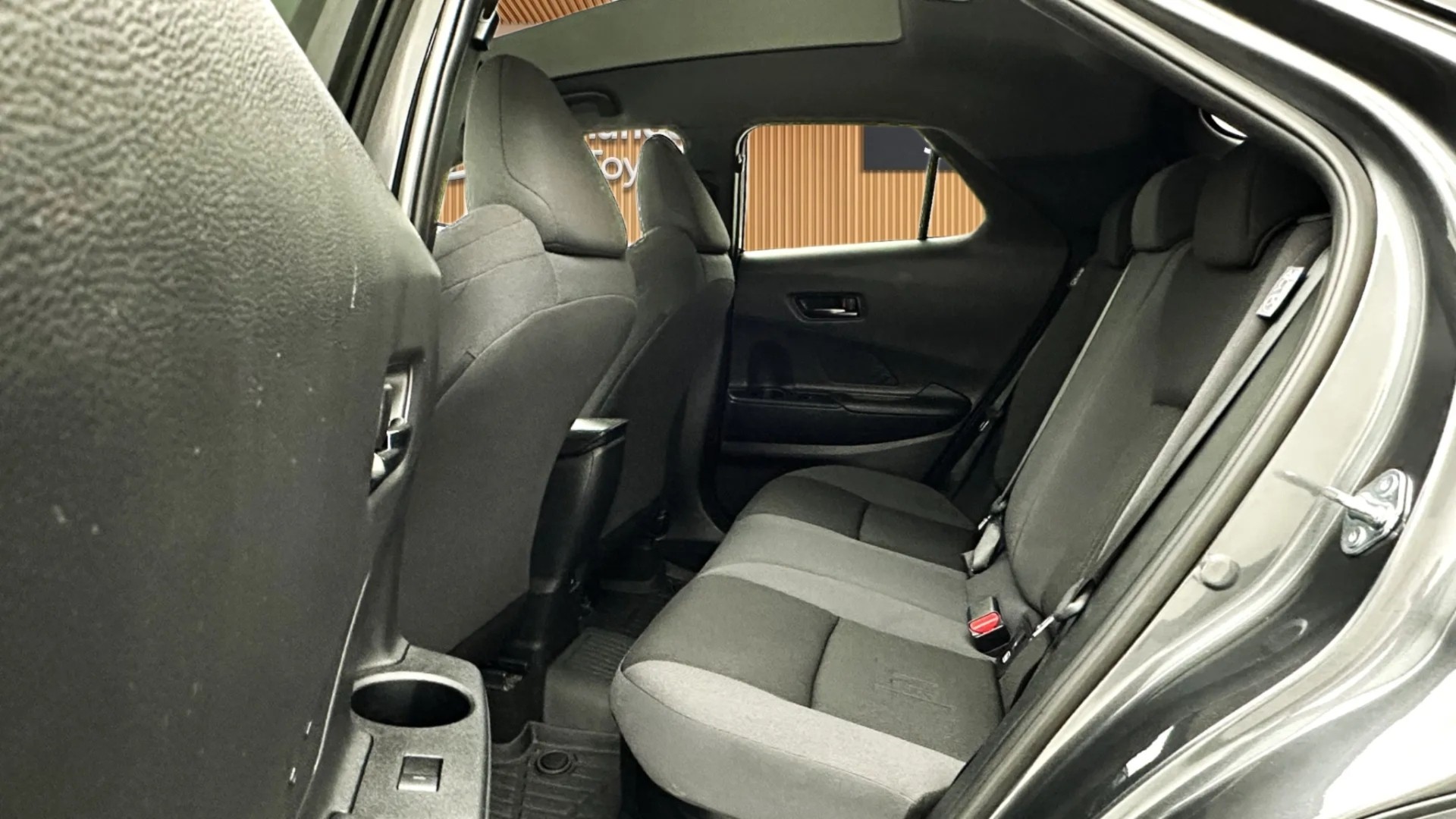 2024 TOYOTA C-HR 1.8 HYBRID 4*2 PASSION E-CVT