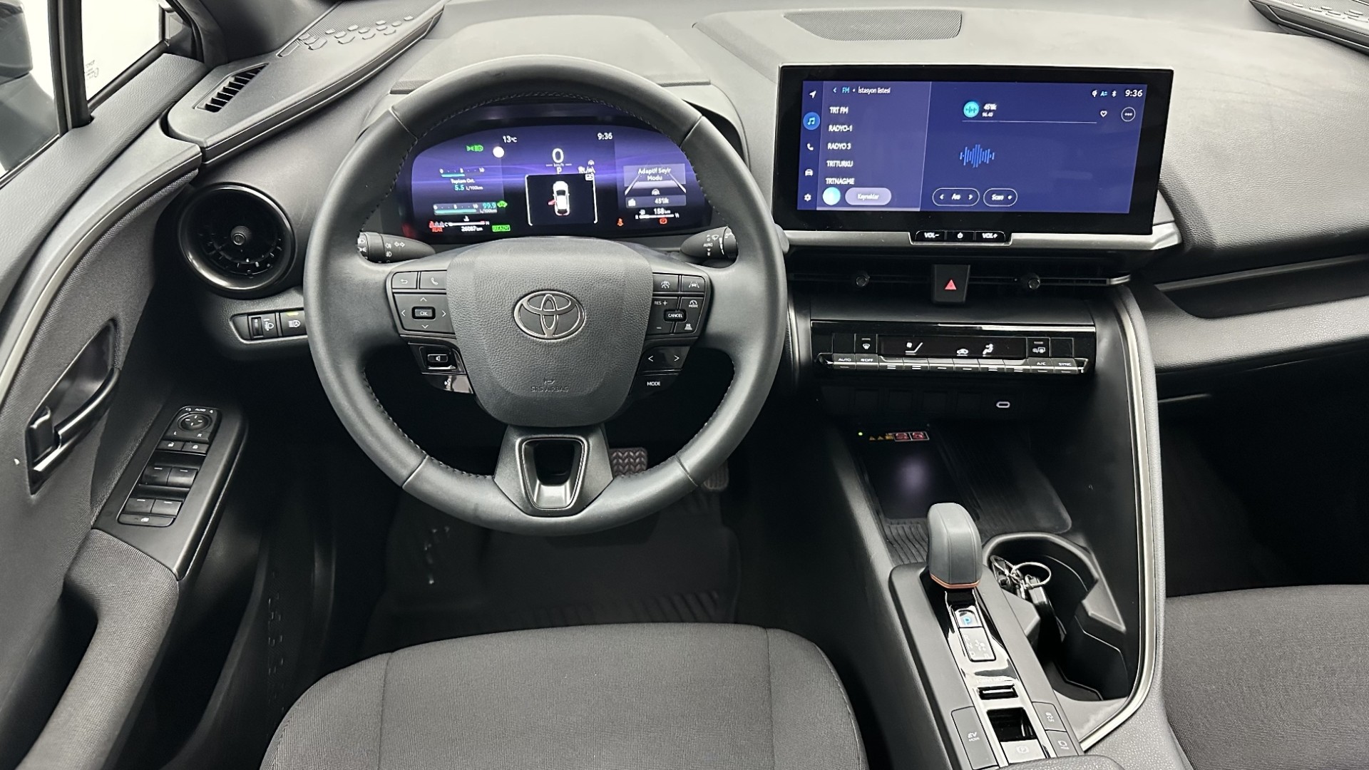 2024 TOYOTA C-HR 1.8 HYBRID 4*2 PASSION E-CVT