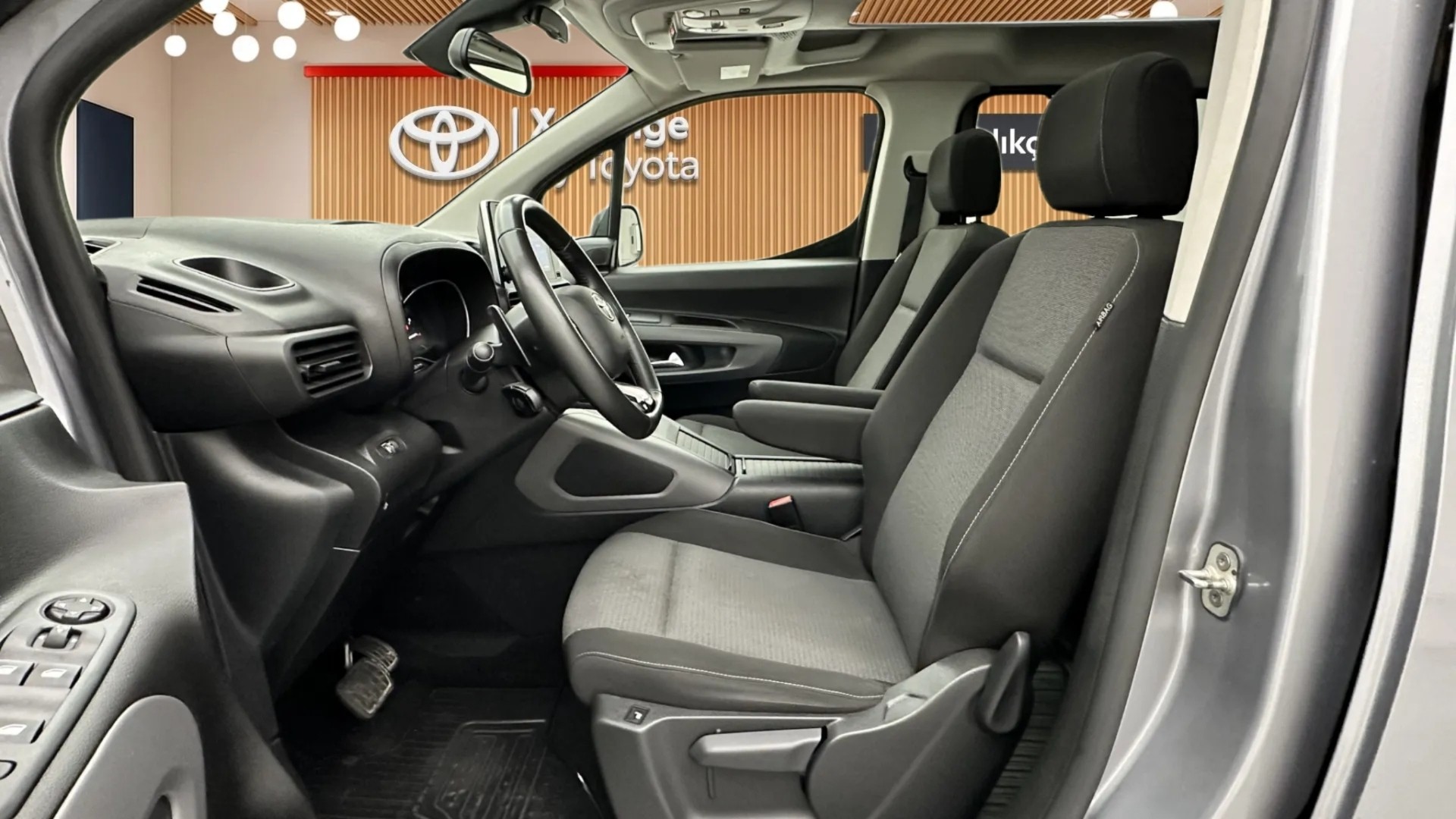 2023 TOYOTA PROACE CITY 1.5 D PASSION X-PACK OTOMATİK