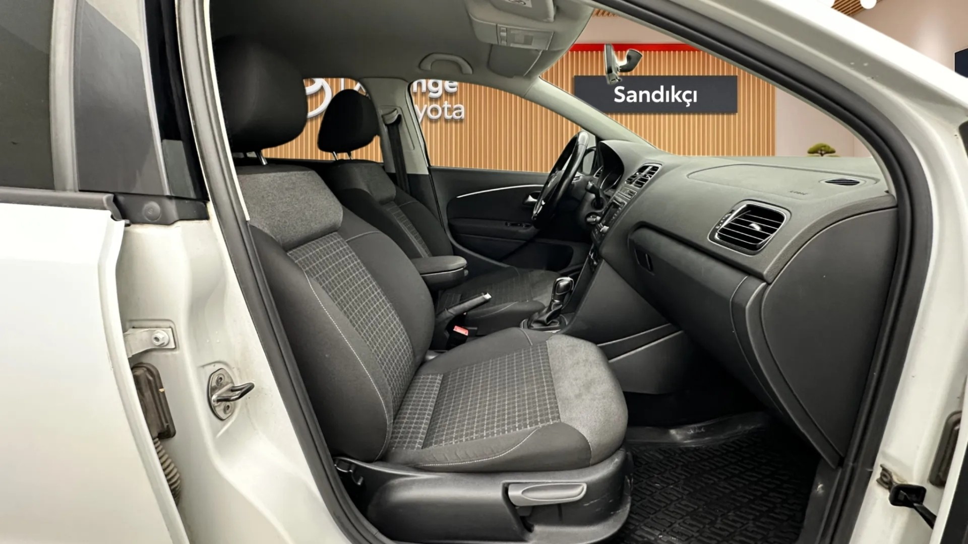 2017 VOLKSWAGEN POLO 1.4 TRENDLINE TIPTRONIC