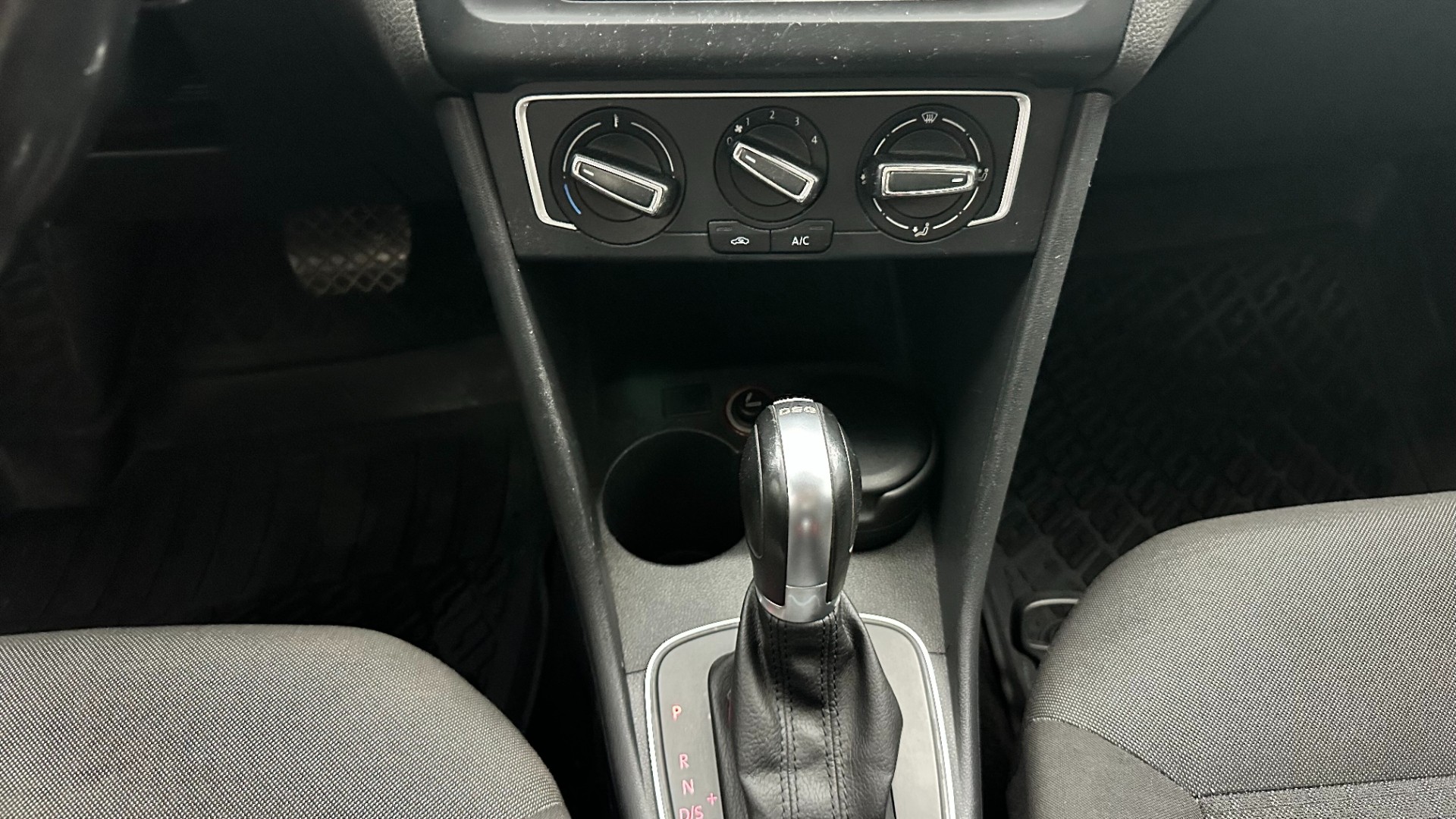 2017 VOLKSWAGEN POLO 1.4 TRENDLINE TIPTRONIC