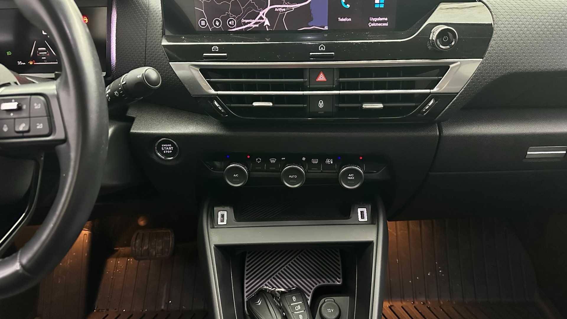2022 CITROEN C4 X 1.2 PureTech Shine