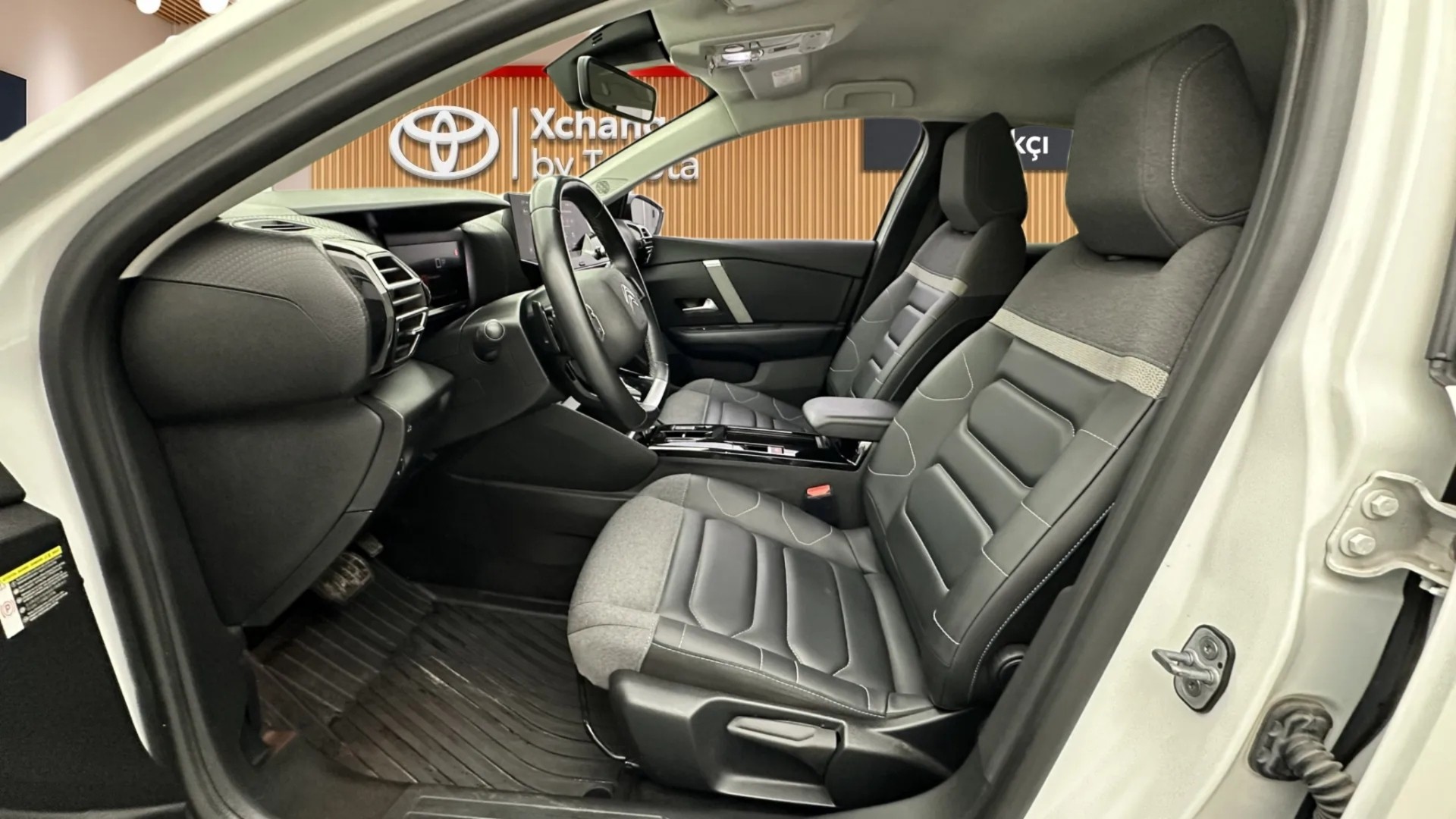 2022 CITROEN C4 X 1.2 PureTech Shine