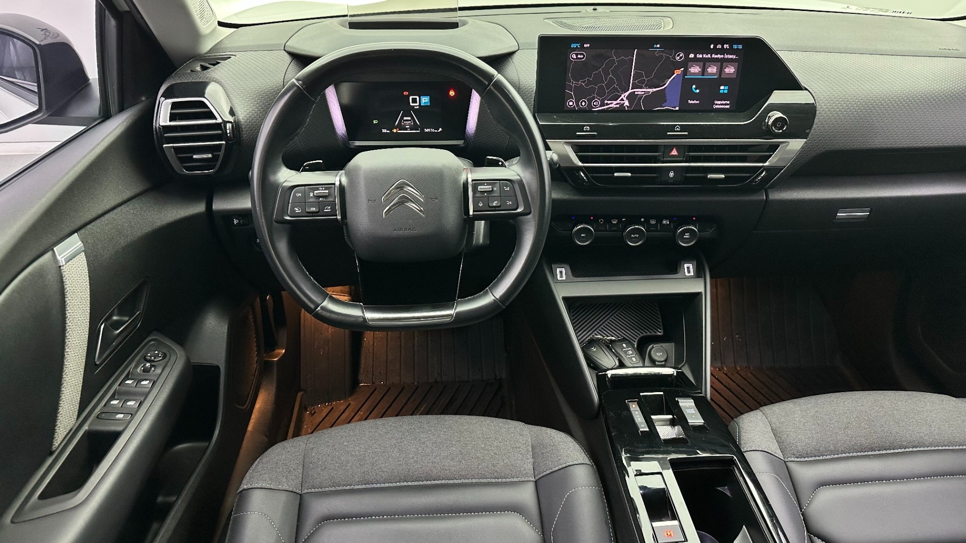 2022 CITROEN C4 X 1.2 PureTech Shine