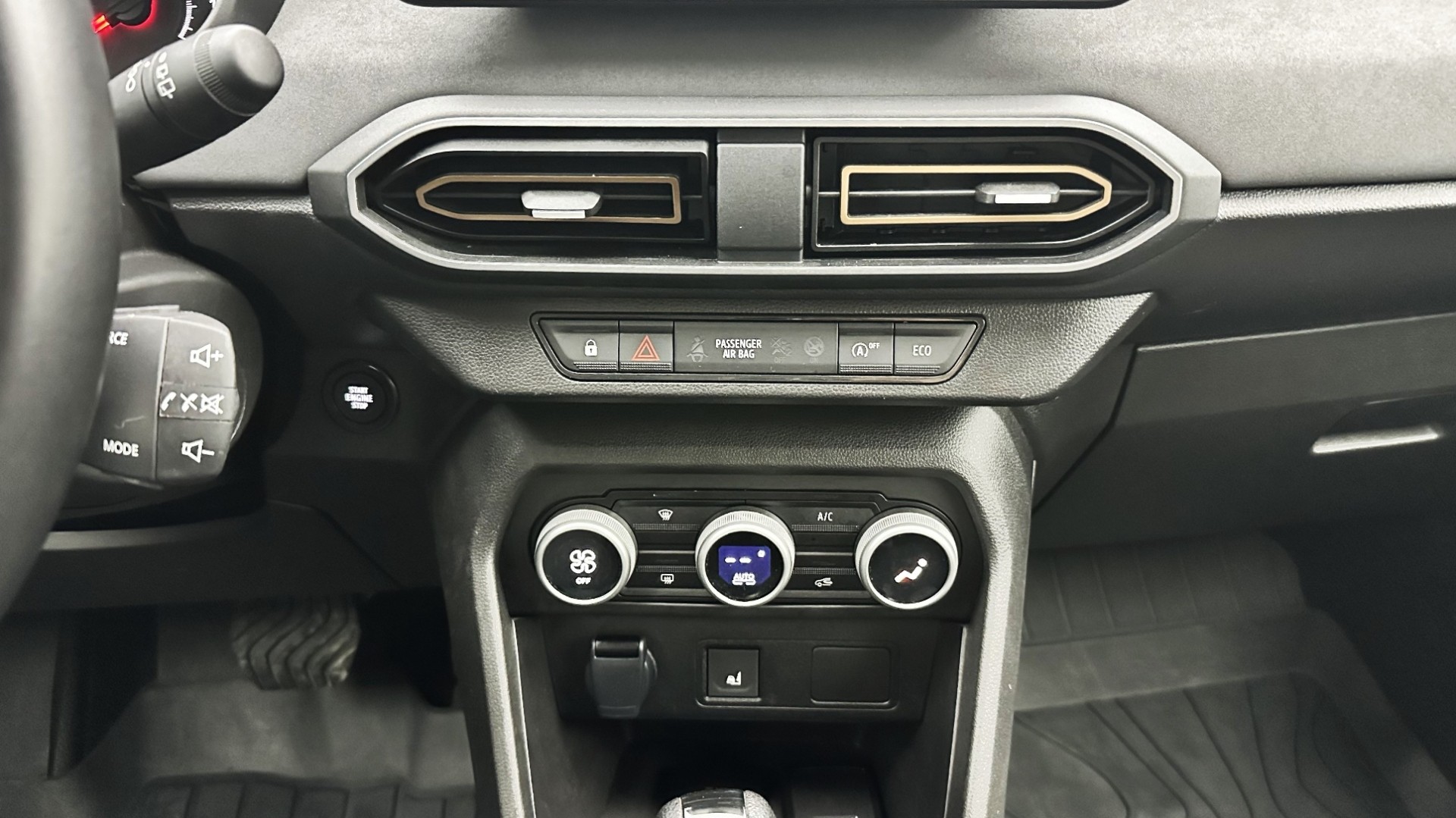 2023 DACIA SANDERO STEPWAY  1.0 ESSENTIAL TCE 90 BG