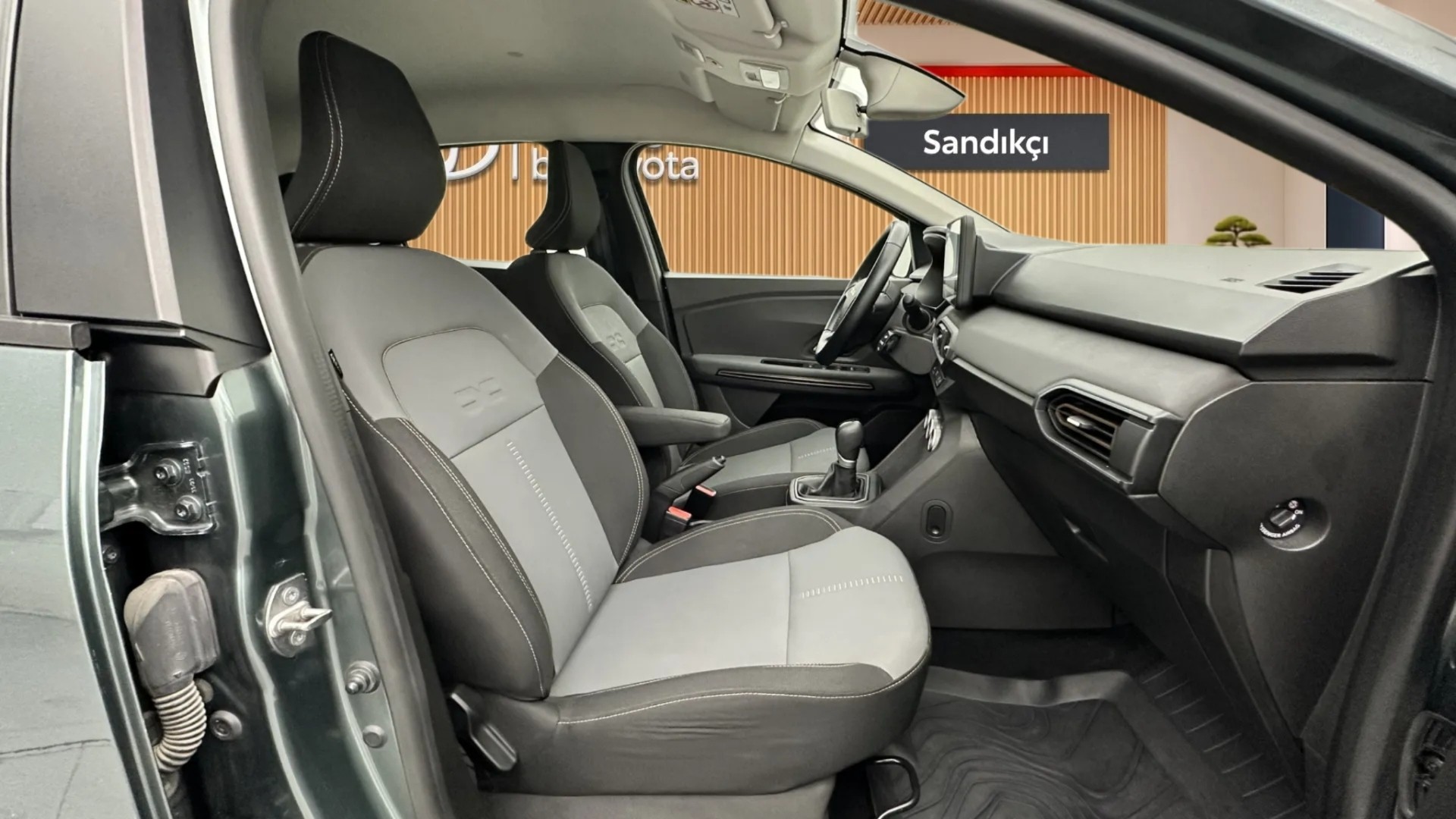 2023 DACIA SANDERO STEPWAY  1.0 ESSENTIAL TCE 90 BG