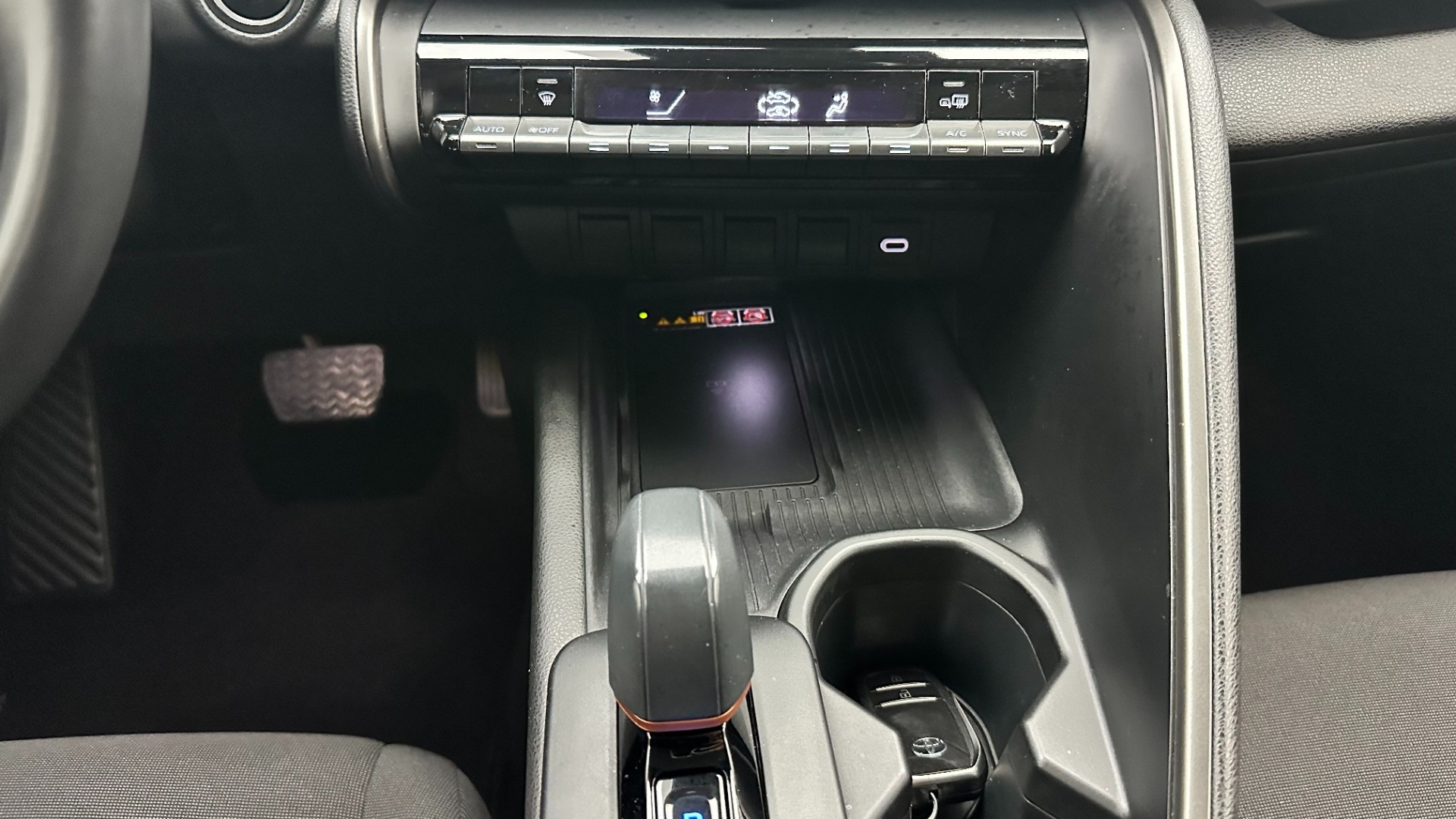 2024 TOYOTA C-HR 1.8 HYBRID 4*2 PASSION E-CVT