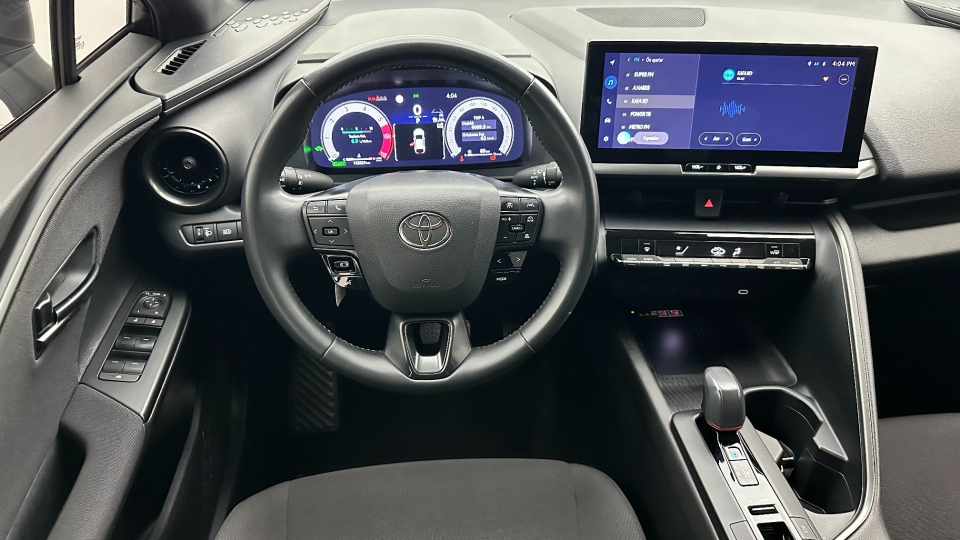 2024 TOYOTA C-HR 1.8 HYBRID 4*2 PASSION E-CVT