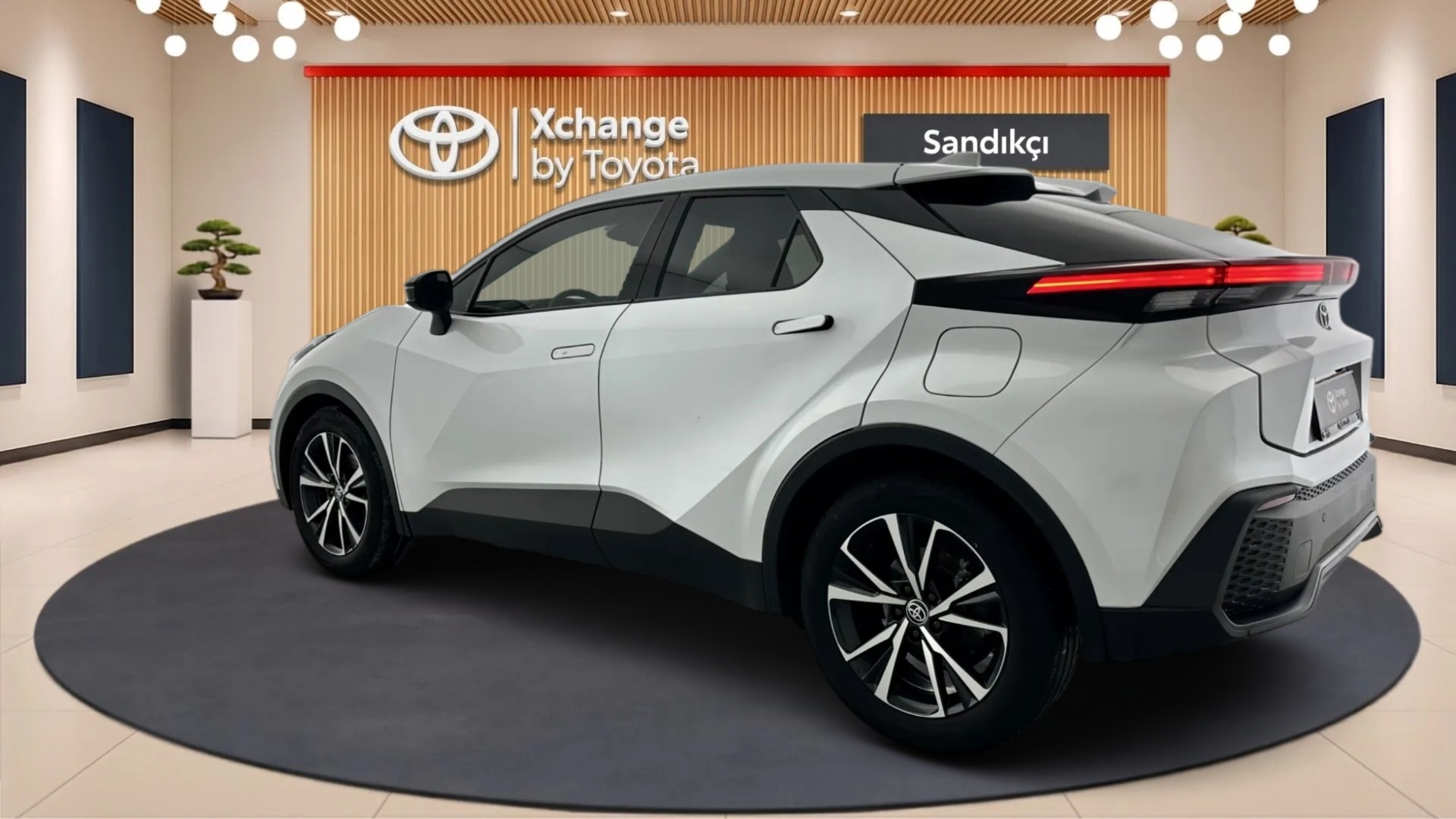 2024 TOYOTA C-HR 1.8 HYBRID 4*2 PASSION E-CVT