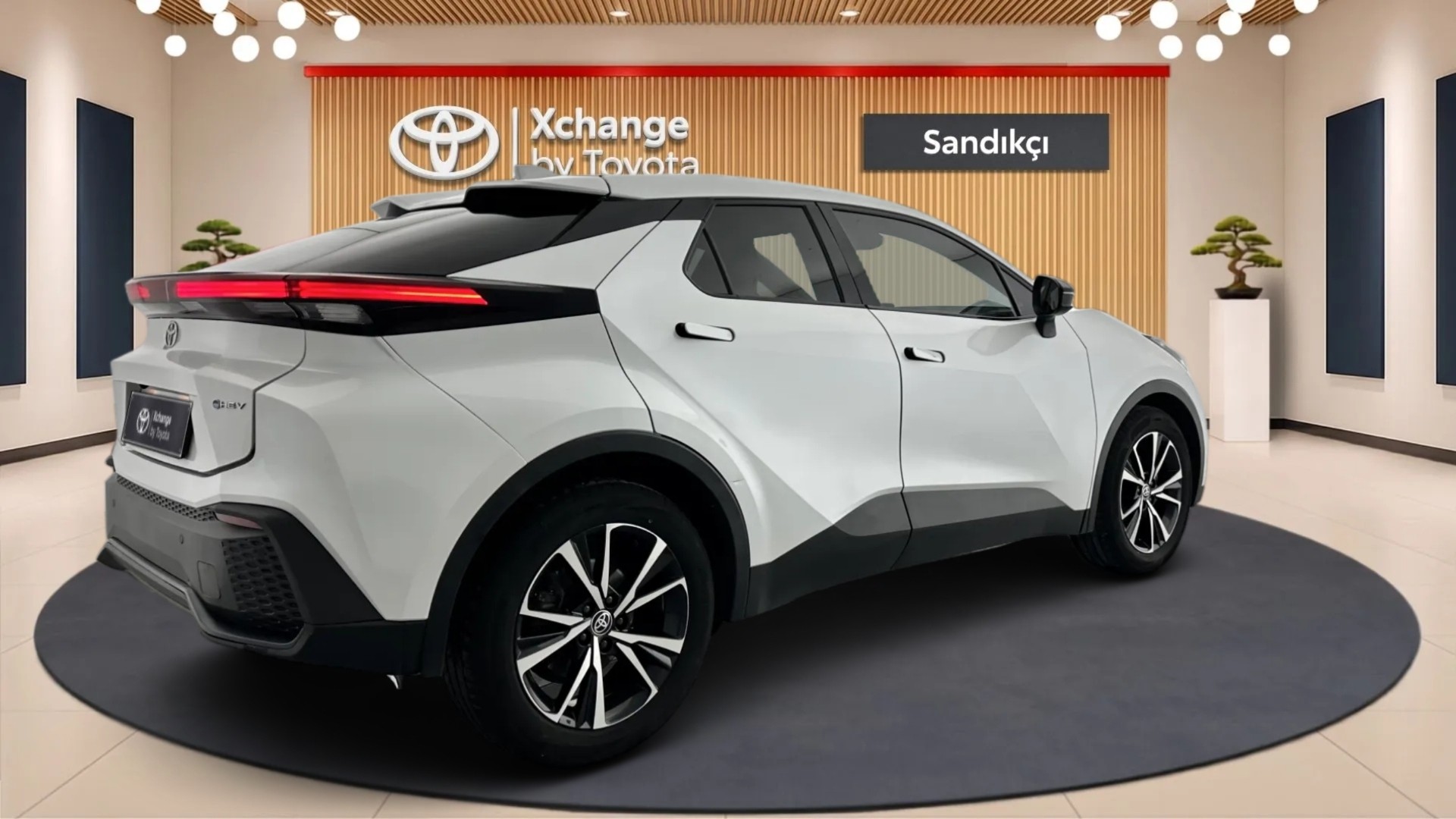 2024 TOYOTA C-HR 1.8 HYBRID 4*2 PASSION E-CVT